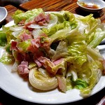 よし半 - ベーコンレタス炒め