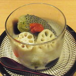 神保町 傳 - れんこん、芋ようかん、黒蜜の寒天、バジルのシャーベットとバジルの種、ココナツソース