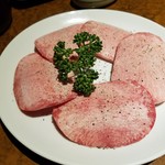 焼肉ぎゅうぎゅう - 上タン