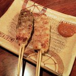 養老乃瀧 - 串が変った。前の方が食べやすかった。
