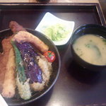 新潟カツ丼 タレカツ - 野菜タレカツ丼