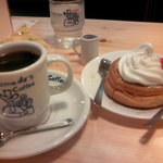 ブレンドコーヒーとミニシロノワール