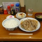 Kagetsu Shokudou - 焼肉定食、680えん