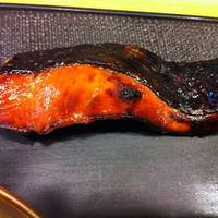 魚屋 小次朗 - サーモン照り焼きアップ
