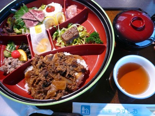 あわじ牛一尺丼 南あわじ市 By 神戸の金庫屋のバカ息子 うずしおレストラン 南あわじ市その他 魚介料理 海鮮料理 食べログ
