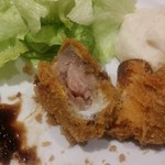 骨と皮 - イベリコ豚