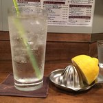 創作麺工房 鳴龍 - 「レモンサワー」400円