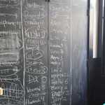 Brenda's French Soul Food - ウェイティング用のでかい黒板がガンガン埋まって行きます