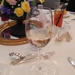 横浜アートグレイス ポートサイドヴィラ - 白ワイン
