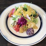 世田谷クミン - クミンのカレエランチ 1150円(税込) 注文
✿キーマ カレー
✿8品目のミニサラダ
✿5種類のデリ
✿五穀米