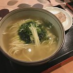 麺屋玉ぐすく - アーサーそば ソーキトッピング