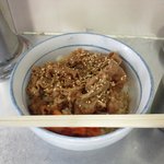 焼肉丼　イサク - カルビ丼 490円