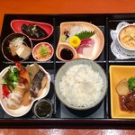 ☆Lunch [Japanese and Western Kaiseki Gozen A]