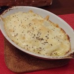 ビーダブリュー カフェ - 新玉葱のマヨチーズ焼き