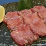 焼肉井とう - 2018/3/18 特選和牛特上タン2200円*2