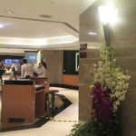 SilverKris Lounge - ファーストラウンジに向かいます