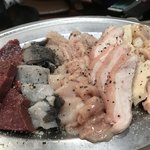 安兵衛 - 塩ホルモン盛り合わせ