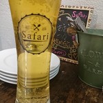 肉バル×肉寿司サファリ - ビールは２杯分くらい入っている名物ビール