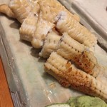 肴や味泉 - お待ちかね　穴子の白焼　冬は天婦羅もいいですが春先は白焼に限ります