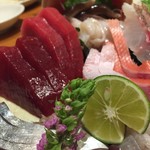 肴や味泉 - ここで〆鯖を食べないなんて来た意味がありません　春の味マコガレイと縁側も最高でした