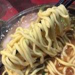 ラーメン 厚木家 - 麺アップ