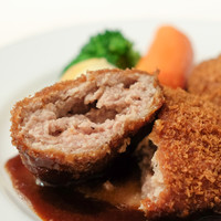 レストラン香味屋 - メンチカツ（2,000円）