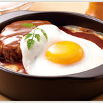 グラテシモ - 月見ハンバーグドリア　・ハンバーグとタマゴのドリア。味、ボリュームともに大満足な当店の自信作です！