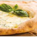 Gurateshimo - Pizza トレフォルマッジ　・ゴルゴンゾーラ、モッツァレラ、ローゼンボーグブルー ３種のチーズを贅沢に使用した通好みのピッツァです。