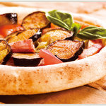 Gurateshimo - Pizza シシリアーナ　・ナスとベーコンをたっぷり使ったイタリア南部定番のピッツァです。
