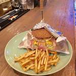 ランチャー - これが寺田町バーガー(1300円)