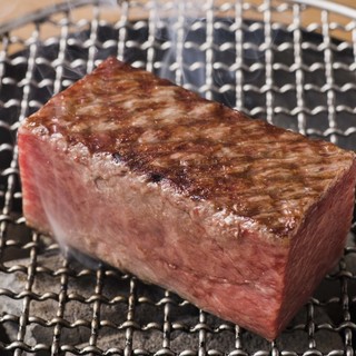 最高級A5国産黒毛和牛の塊肉は中目黒店限定商品