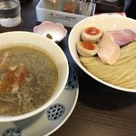 らぁ麺 紫陽花 - 鶏油煮干しつけ麺、大盛