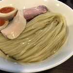 らぁ麺 紫陽花 - 鶏油煮干しつけ麺、大盛