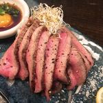 スルメ - 牛もも肉のタタキ アップ