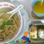 Hinoya - 子供のセットは温うどん   長い麺を切ってくれる優しさ