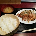 七番 - ご飯は少な目しょうが焼き！