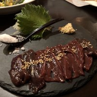 馬刺しと焼き鳥 グルマン三年坂 - 