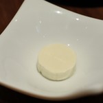 エスピス - オリーブオイルをタピオカの澱粉と合わせたムース