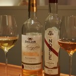 エスピス - 白ワインの「Delor Heritage 1864 Sauternes 2015」＆「貴腐ワインのd’Arenberg Noble Mud Pie 2015」