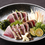 居酒屋 まことや - 本場！土佐のかつおタタキ・塩タタキ