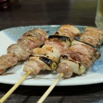 つかふき屋 - せせり、ねぎま(塩)