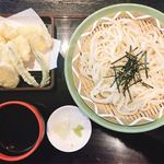 本格手打ちうどん 久ェ門 - なまず天ざるうどん