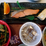 Echigo Saisai Rakuzan Rakusui - 燕三条アパヴィラホテル　えちご彩菜 楽山楽水　和定食