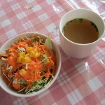 インド・ネパールレストラン　プルニマ - 日替わりセットのサラダ、スープ