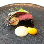 MAISON LAFITE - 福岡の赤崎牛モモ赤ワインソース、人参ピューレ、マッシュポテト