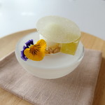 MAISON LAFITE - オリーブオイルグミ、レモンのシャーベット、ホワイトチョコムース、きんかん、レモンチュール