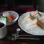 ミラノ・レスト喫茶 - サンドイッチ８００円くらい