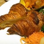 味噌dining cotokama - パリパリのクロワッサン