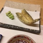 天ぷら 小泉 - そら豆　ハタハタ