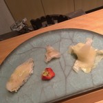 飛 - クルマダイ　マトウダイの握り　アカニシガイ